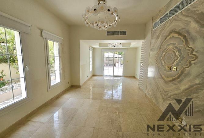 127483900 - Property Image 3
