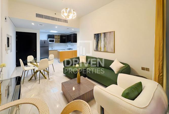 Intimate Living Space | Mid Floor | Best Deal photo 2