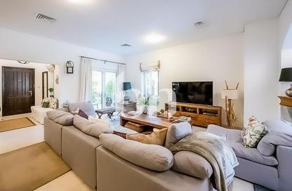 Villa - 5 Bedrooms - 5 Bathrooms for rent in The Centro - The Villa - Dubai