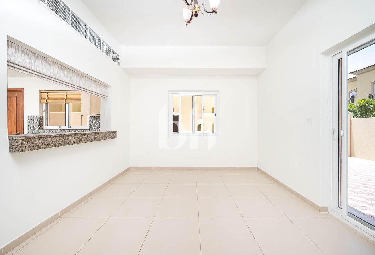 Great location | Vacant Soon | Unfurnished photo 7