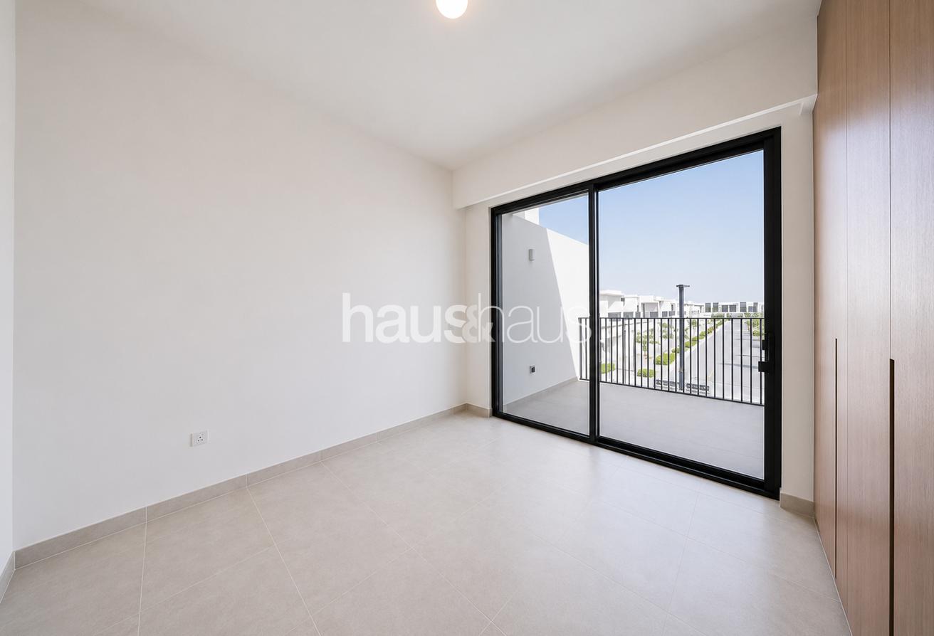 Multiple Cheques | Brand New | Ready To Move photo 5