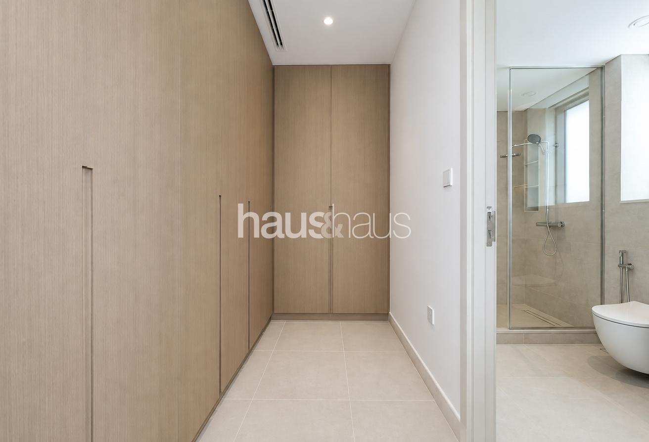 Multiple Cheques | Brand New | Ready To Move photo 7