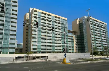 Apartment - 1 Bedroom - 2 Bathrooms for rent in Al Sana 2 - Al Muneera - Al Raha Beach - Abu Dhabi