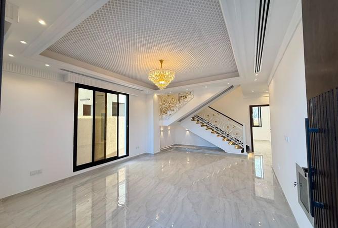 129785130 - Property Image 3