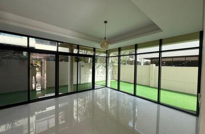 Townhouse - 3 - 5 for rent in Pelham - Akoya Park - Damac Hills - Dubai
