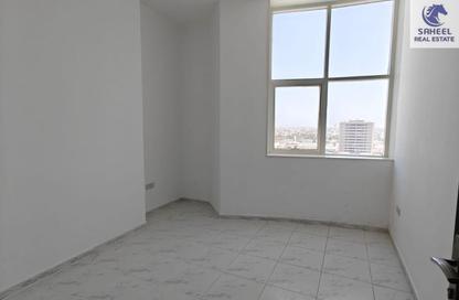 Apartment - 2 Bedrooms - 2 Bathrooms for rent in RAK Tower - Al Seer - Ras Al Khaimah