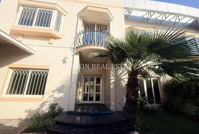 73111123 - Property Image 2