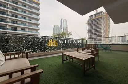 شقة - غرفة نوم - 2 حمامات للايجار في اكا ريزيدنس - منطقة 11 - قرية جميرا الدائرية - دبي