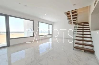 Apartment - 3 Bedrooms - 4 Bathrooms for sale in Oasis 1 - Oasis Residences - Masdar City - Abu Dhabi