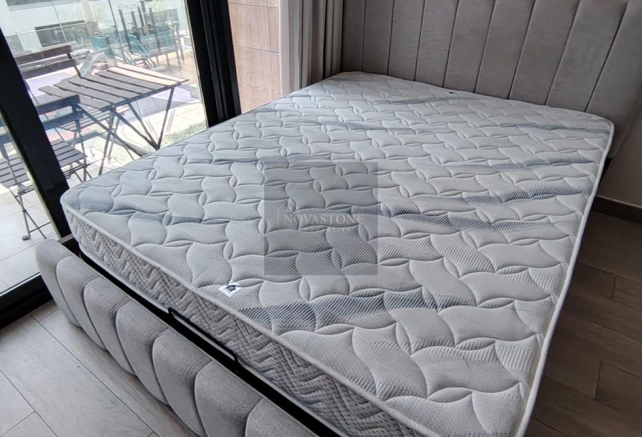 Chiller free-Brand new fully furnished Studio photo 4