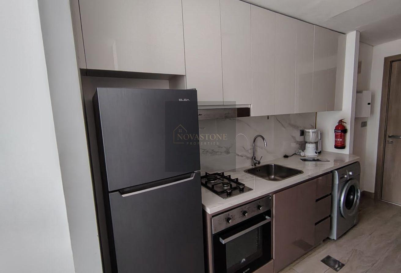 Chiller free-Brand new fully furnished Studio photo 9