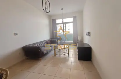 Apartment - 1 Bedroom - 1 Bathroom for rent in Mazaya 15 - Queue Point - Liwan - Dubai Land - Dubai