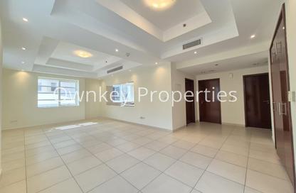 Apartment - 2 Bedrooms - 3 Bathrooms for rent in Bin Hendi Tower - Al Mankhool - Bur Dubai - Dubai