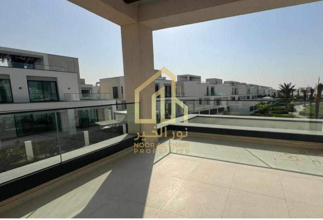 Luxury Caya 2 | 4 Bedroom + Maid | Brand New photo 9