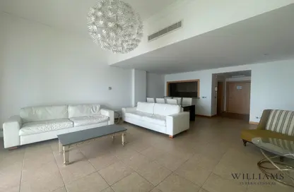 شقة - غرفة نوم - 1 حمام للايجار في الحاتمي - مساكن شور لاين - نخلة جميرا - دبي