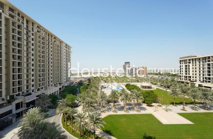 Apartment - 3 Bedrooms - 3 Bathrooms for sale in Parkviews - Town Square - Dubai