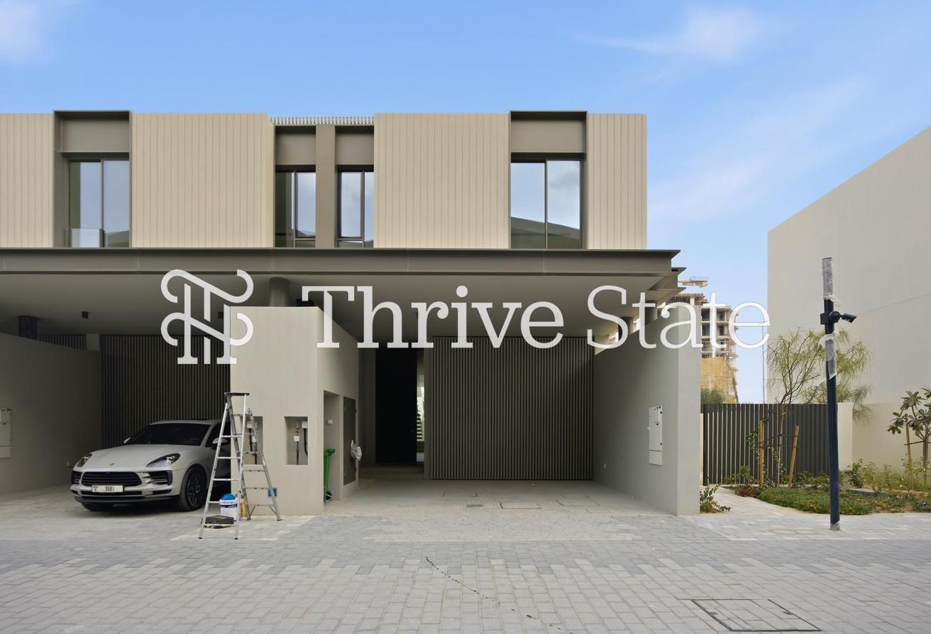 Single Row Villa | Large Unit | Brand New photo 3