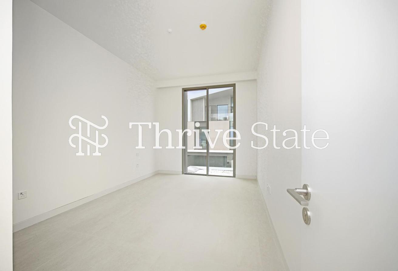 Single Row Villa | Large Unit | Brand New photo 15