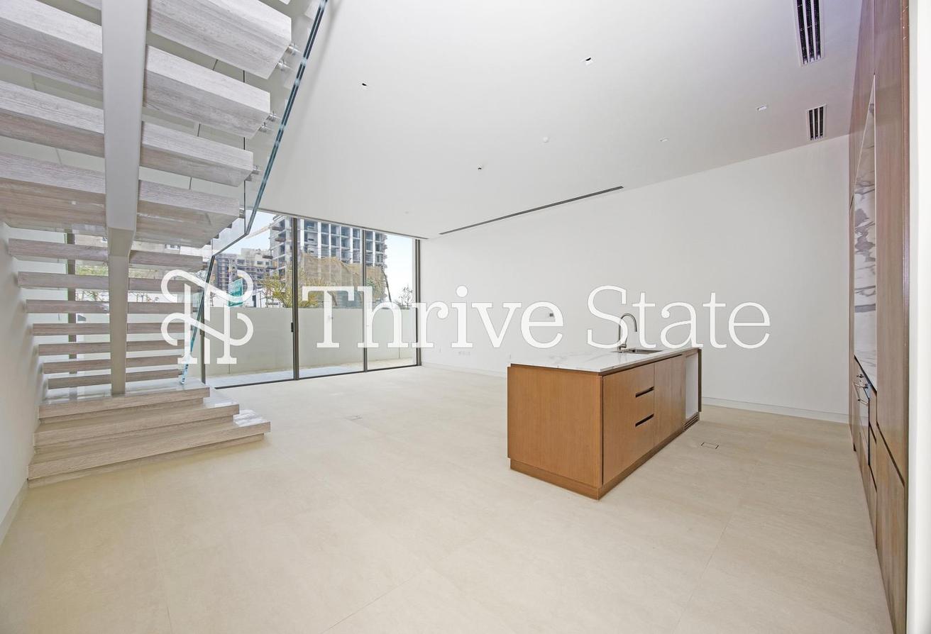 Single Row Villa | Large Unit | Brand New photo 4