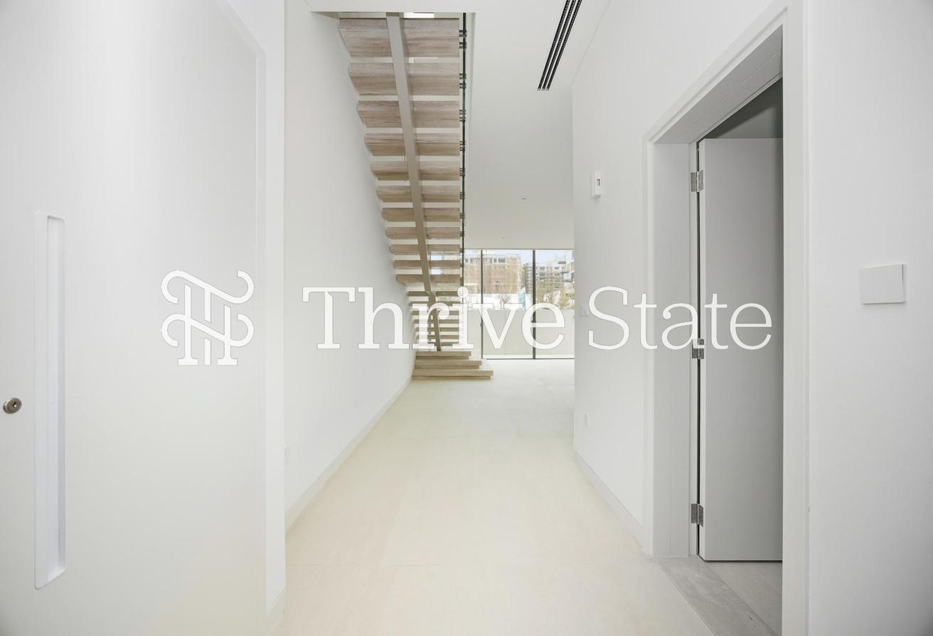 Single Row Villa | Large Unit | Brand New photo 11