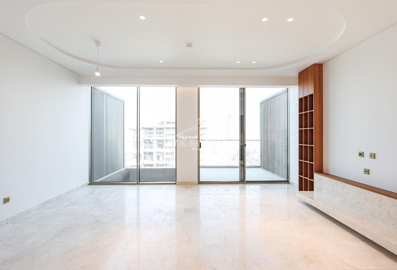 Brand New | Sea View | Beach Club Access | Ensuite photo 5