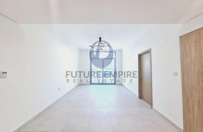 Apartment - 2 Bedrooms - 3 Bathrooms for rent in Al Nasr Central Building - Oud Metha - Bur Dubai - Dubai