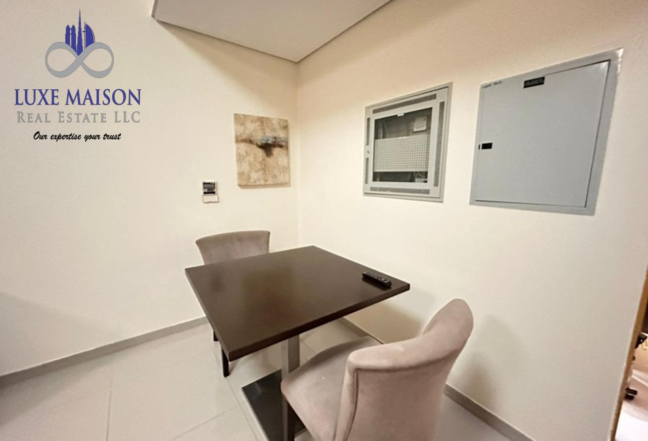 Modern Living | Furnished Studio in Lincoln Park photo 5