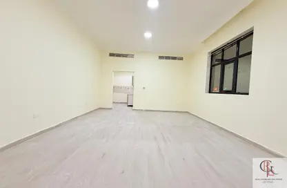 شقة - 1 حمام للايجار في مركز محمد بن زايد - مدينة محمد بن زايد - أبوظبي
