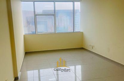 Apartment - Studio - 1 Bathroom for rent in Tiger Building Al Qadesia - Al Nahda - Sharjah Apartment - Studio - 1 Bathroom for rent in Tiger Building Al Qadesia - Al Nahda - Sharjah
