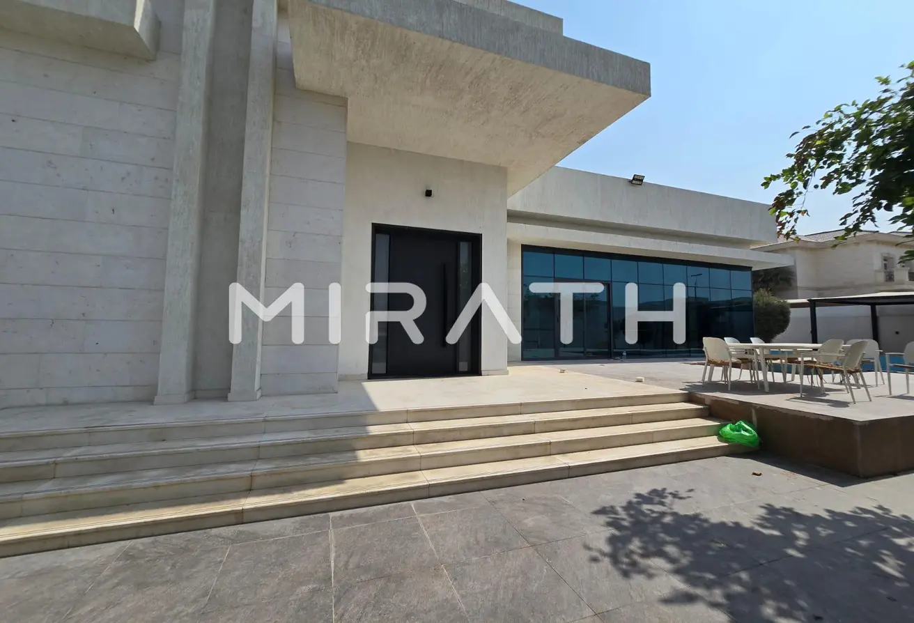 156083425 - Property Main Image