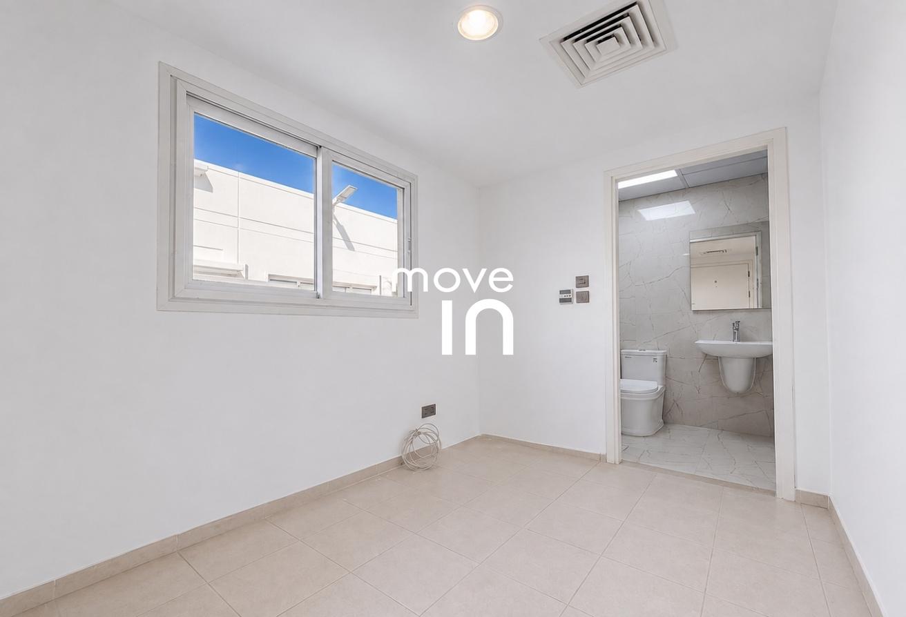 Newly Renovated|Upgraded|4 Bed+Maids|Pool Garden photo 8