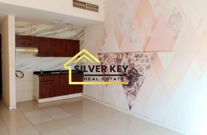 Apartment - Studio - 1 Bathroom for rent in Al Qulaya'ah - Al Sharq - Sharjah