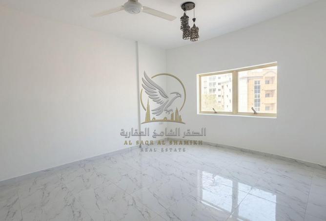 141930104 - Property Image 3