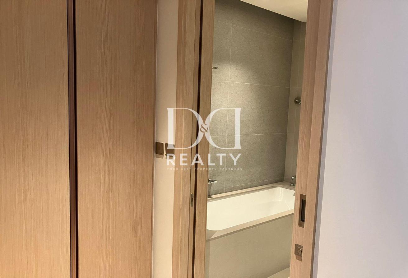 Connected to Dubai Mall | High Floor | Furnished photo 9