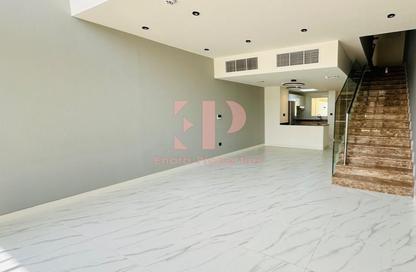 Townhouse - 2 Bedrooms - 3 Bathrooms for rent in Rukan 3 - Rukan - Dubai