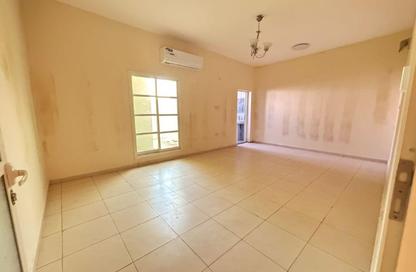Villa - 4 Bedrooms - 5 Bathrooms for rent in Al Jazzat - Al Riqqa - Sharjah