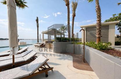 Apartment - 2 Bedrooms - 2 Bathrooms for sale in Ellington Beach House - The Crescent - Palm Jumeirah - Dubai