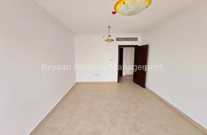 Apartment - 1 Bedroom - 2 Bathrooms for rent in Ibtikar 2 - Al Majaz 2 - Al Majaz - Sharjah Apartment - 1 Bedroom - 2 Bathrooms for rent in Ibtikar 2 - Al Majaz 2 - Al Majaz - Sharjah