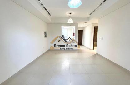Apartment - 2 Bedrooms - 3 Bathrooms for rent in Al Nokhadha Building - Al Jaddaf - Dubai