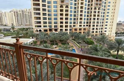 Apartment - 2 Bedrooms - 3 Bathrooms for rent in Marina Residences 5 - Marina Residences - Palm Jumeirah - Dubai