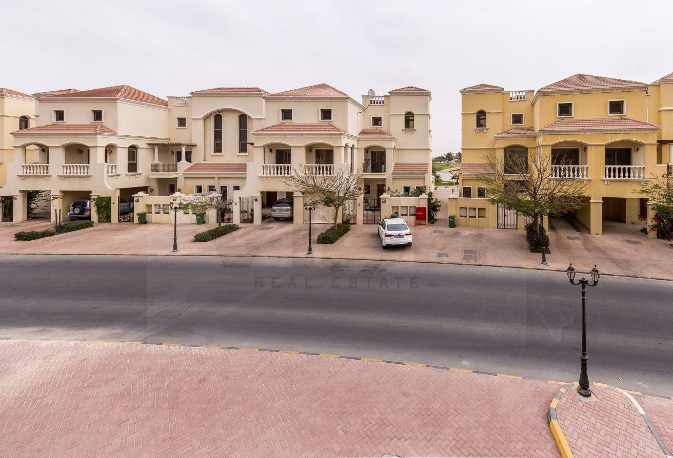 2 Bedroom Townhouse – Perfect Location