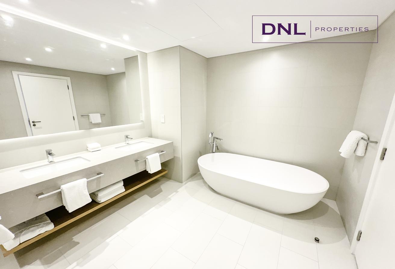Luxurious Penthouse | Furnished | Full Sea View photo 12