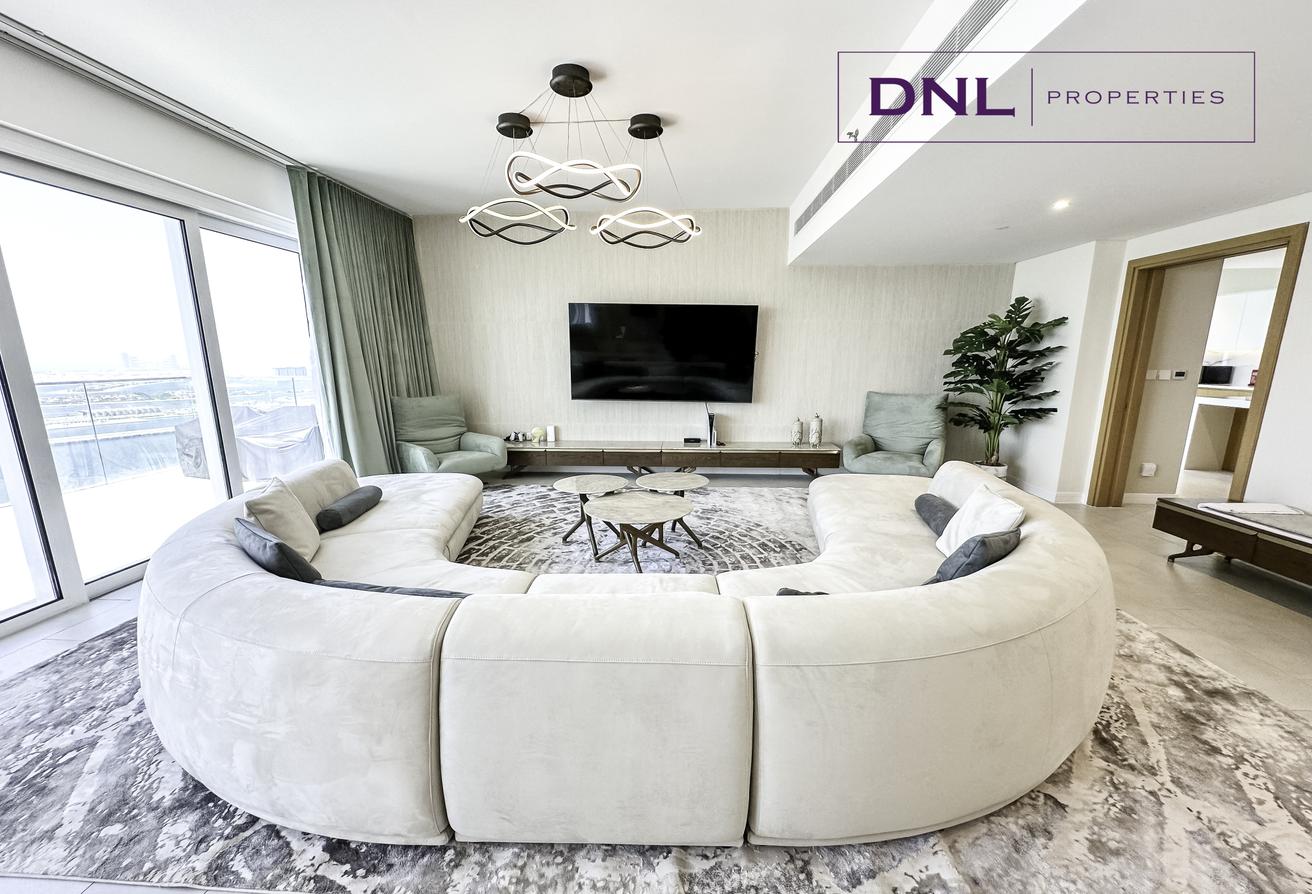 Luxurious Penthouse | Furnished | Full Sea View photo 2