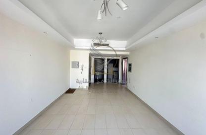 Apartment - 1 - 2 for rent in Al Khan Corniche - Al Khan - Sharjah