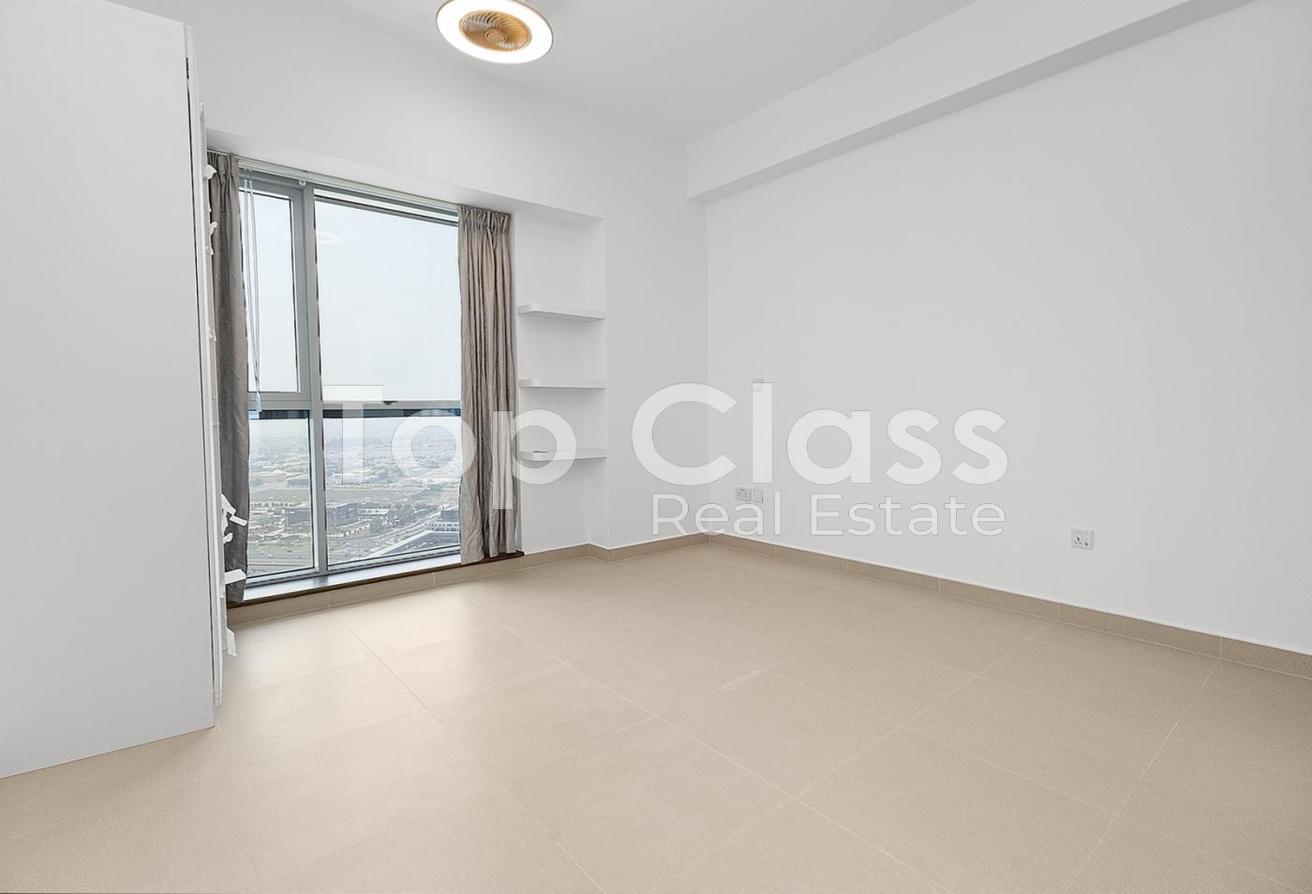 Spacious Penthouse | Private Pool | Renovated photo 16