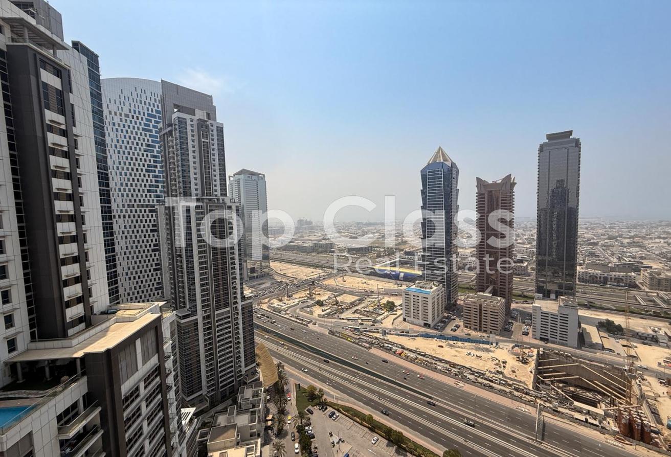Spacious Penthouse | Private Pool | Renovated photo 24