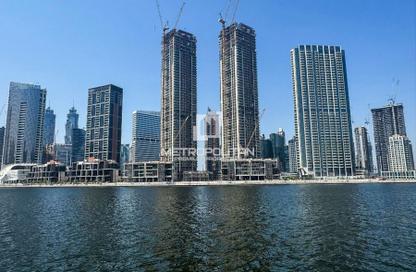 Apartment - 2 Bedrooms - 3 Bathrooms for sale in Peninsula Four - Peninsula - Business Bay - Dubai