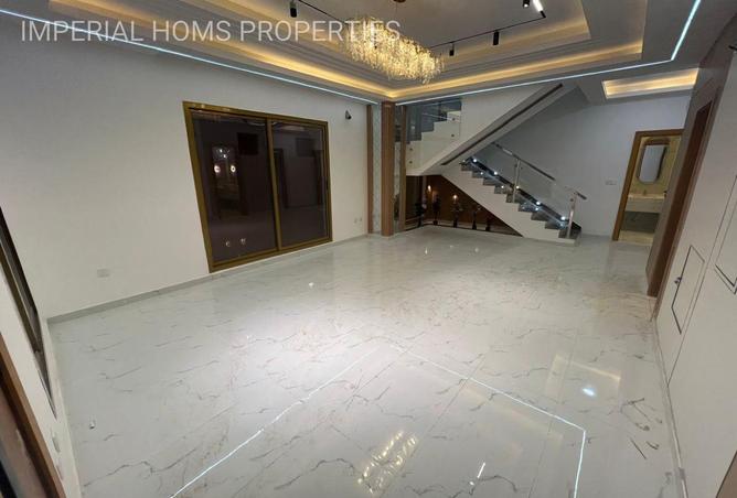 74255304 - Property Image 3