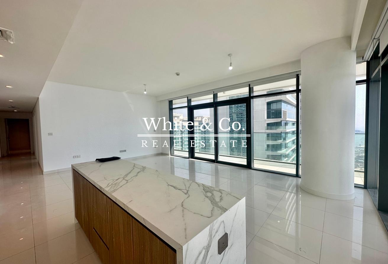 Full Palm | Corner Unit | No Construction photo 9