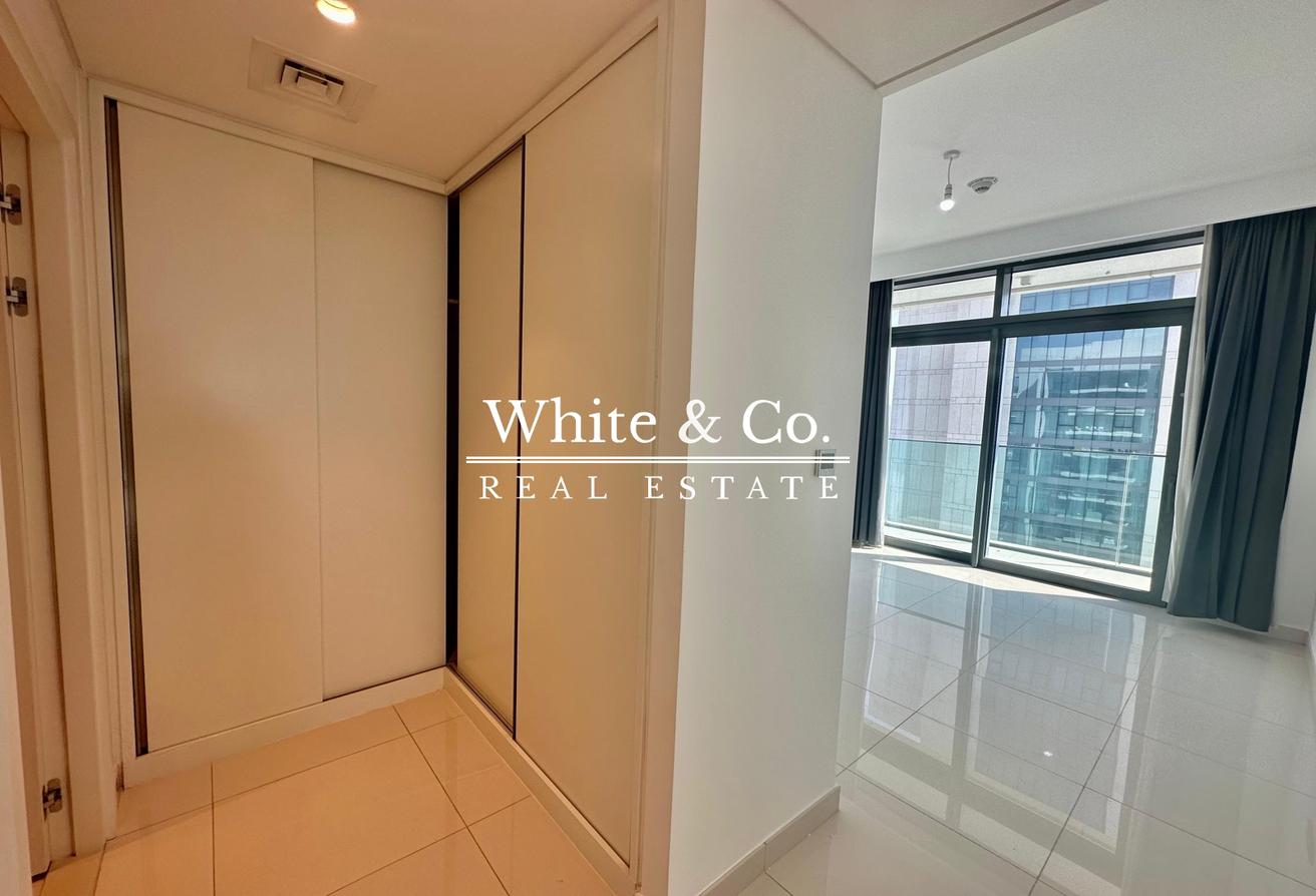 Full Palm | Corner Unit | No Construction photo 14